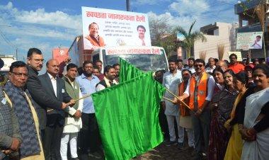 धरती हमारी मॉं है इसे हमें स्वच्छ रखना होगा-महापौर प्रहलाद पटेल स्वच्छता जागरूकता रैली ने दिया स्वच्छता का संदेश नगर के विभिन्न मार्गो से निकली विशाल स्वच्छता जागरूकता रैली