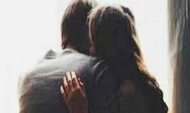 रतलाम के स्कूल में गर्लफ्रेंड को मैसेज करने पर बॉयफ्रेंड ने किया प्रोटेक्टर (प्रकार) से हमला, 9वी के छात्र ने 10 वी की छात्रा को किया मैसेज तो बॉयफ्रेंड ने स्कूल आ कर किया विवाद