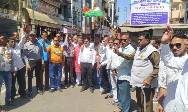 ब्लॉक कांग्रेस ने अहंकारी मंत्री प्रहलाद पटेल का बीच बाजार में जलाया पुतला, शहर कांग्रेस कमेटी करेगी महिलाओं का सम्मान