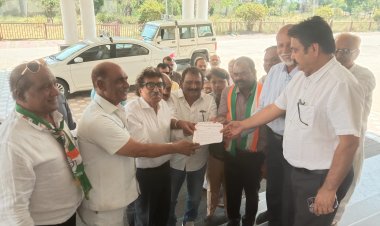 कांग्रेस ने सौंपे दो ज्ञापन, एक ईडी के विरोध में तो दूसरा जैन संतों पर हुए हमले को लेकर एसडीएम को सौंपा ज्ञापन