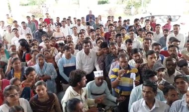 ई अटेंडेंस के विरोध के साथ 8 मांगों को लेकर सीएम के नाम सौंपा अतिथि शिक्षकों ने ज्ञापन, मोबाइल रिचार्ज की राशि खाते में डालने के लिए भी की मांग