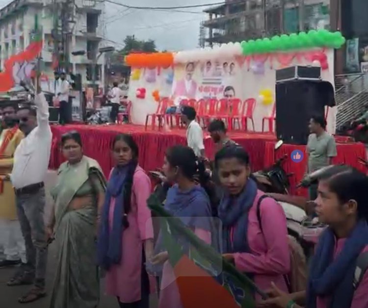 एनएसएस की छात्राओं से भाजपा का स्वागत कराना शर्मनाक : एनएसयूआई