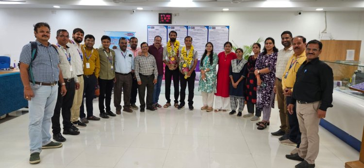 एसबीआई कर्मचारी सहकारी साख समिति मर्यादित के पंचवर्षीय चुनाव में विजयी कर्मचारियों का हुआ रतलाम में स्वागत