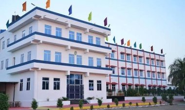 एम.फार्मा – एक डिग्री जो सुनिश्चित करती है शत-प्रतिशत रोजगार अब रॉयल कॉलेज, रतलाम में उपलब्ध है एम.फार्मा पाठ्यक्रम