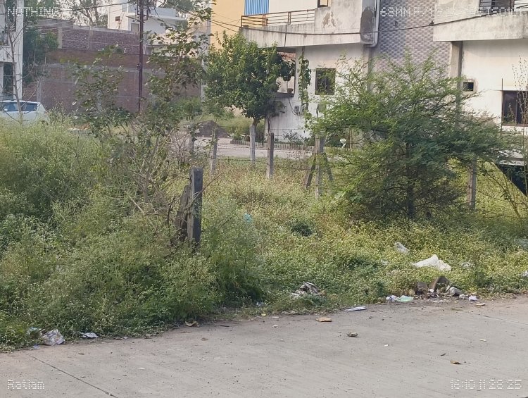 भूखण्ड पर बाउण्ड्रीवॉल का निर्माण नहीं करने वाले भू स्वामियों पर होगा जुर्माना, नगर निगम ने जुर्माने हेतु 5 भूखण्ड किए गए चिन्हित