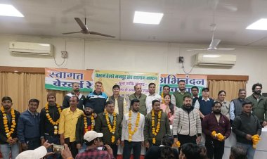 वेरे मज़दूर संघ ने राष्ट्रीय युवा दिवस पर भव्य युवा संगोष्ठी हुई, स्वामी विवेकानंद के विचारों को साक्षात् कर संकल्प लिया - रेलवे में युवाओं को रेल हित में कार्य करते हुए विकसित भारत के लक्ष्य की और अग्रसर होना चाहिए - एडीआरएम अक्षय कुमार 