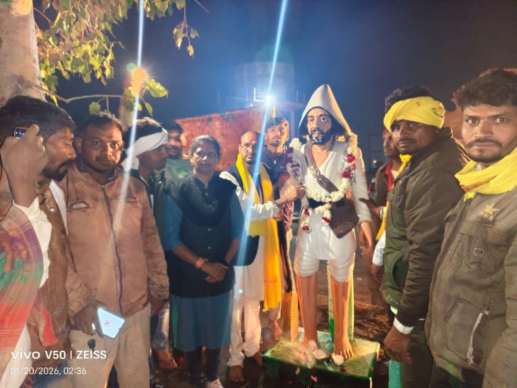 सैलाना: ग्रामसभा के प्रस्ताव को SDM ने ठुकराया, विधायक ने देर रात स्थापित की टंटिया भील की प्रतिमा