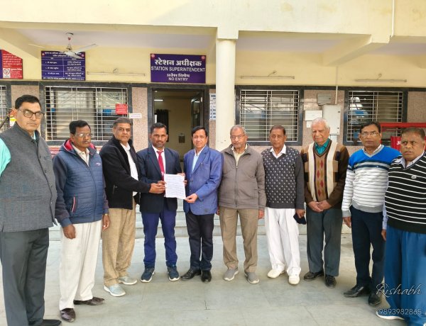 जावरा स्टेशन पर लगेंगे एस्केलेटर और कोच डिस्प्ले? आखिर कब सुधरेंगे जावरा स्टेशन के हालात? बुजुर्गों और महिलाओं की परेशानी देख समिति ने दी चेतावनी, सांसद प्रतिनिधि ने दिया जल्द निराकरण का भरोसा