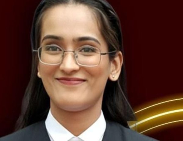रतलाम की बेटी दीपांशी जैन ने बढ़ाया मान: पहले ही प्रयास में बनीं छत्तीसगढ़ में सिविल जज