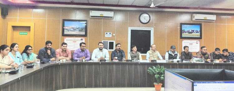 रतलाम रेल मंडल की PNM बैठक संपन्न: 140 ट्रेन मैनेजरों की भर्ती और हॉस्पिटल में 12 बेड के ICU को मिली मंजूरी