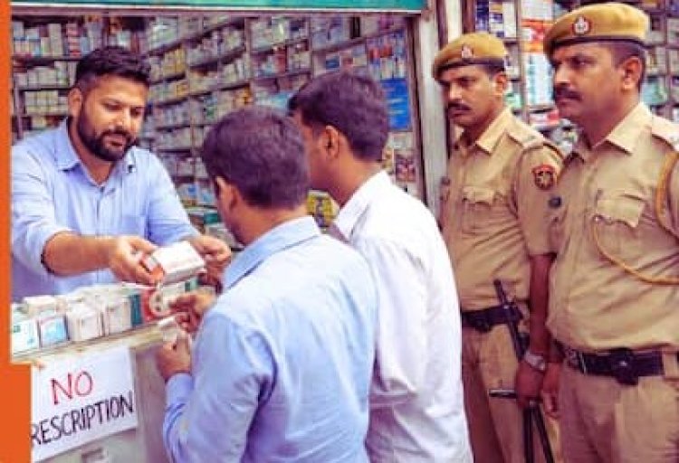 बिना प्रिस्क्रिप्शन दवा बेचने वाले मेडिकल स्टोर्स पर होगी सख्ती, कलेक्टर ने दिए कार्रवाई के निर्देश