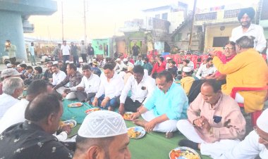 रतलाम में कांग्रेस का भव्य रोजा इफ्तार कार्यक्रम, सांप्रदायिक सौहार्द और भाईचारे की पेश की मिसाल