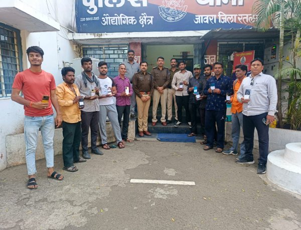 जावरा पुलिस की बड़ी कामयाबी: गुम हुए 11 मोबाइल बरामद, ₹2.5 लाख की मुस्कान लौटी चेहरों पर