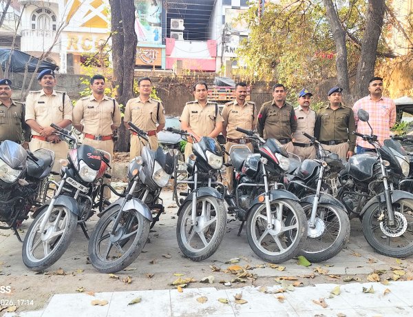 रतलाम पुलिस की बड़ी स्ट्राइक: अंतरराज्यीय बाइक चोर गिरोह का पर्दाफाश, 9 मोटरसाइकिलें बरामद, 4 गिरफ्तार 