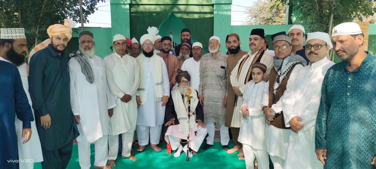 अकीदत और एहतराम के साथ मनाई गई ईद-उल-फित्र, मुल्क में अमन-चैन की मांगी गई दुआ