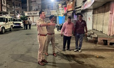 जब देर रात खुद मैदान में उतरे कप्तान: गणेश पंडालों से लेकर चौकियों तक SP ने लिया सुरक्षा का जायजा!