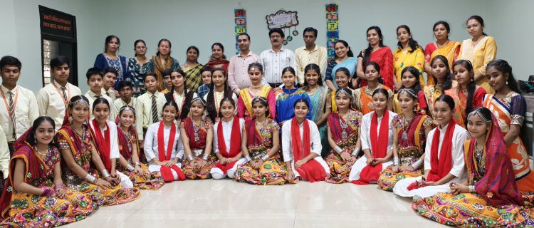 बालरंग प्रतियोगिता में उत्कृष्ट विद्यालय का दबदबा, 16 विधाओं में हासिल किया प्रथम स्थान  विकासखंड स्तरीय प्रतियोगिता में विद्यार्थियों का  शानदार प्रदर्शन 