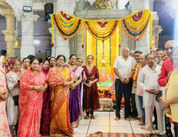 बरबड़ हनुमान मंदिर में भारतीय स्टेट बैंक पेंशनर्स एसोसिएशन ने किया हनुमान चालीसा पाठ, सपरिवार लिया धर्मलाभ